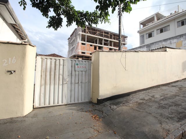 Galpão / Barracão com 480m², para alugar, no bairro Centro em São João da Boa Vista