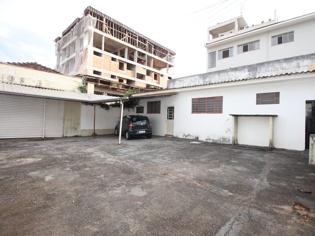 Galpão / Barracão com 480m², para alugar, no bairro Centro em São João da Boa Vista