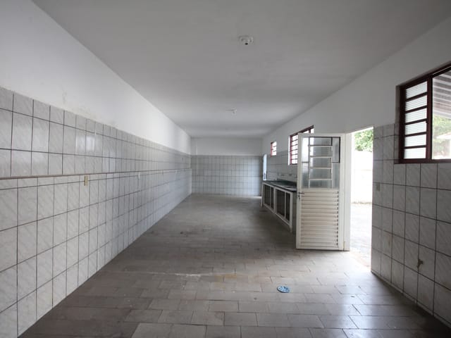 Galpão / Barracão com 480m², para alugar, no bairro Centro em São João da Boa Vista