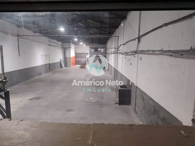 Galpão / Barracão com 1000m², para alugar, no bairro São José em São Caetano do Sul
