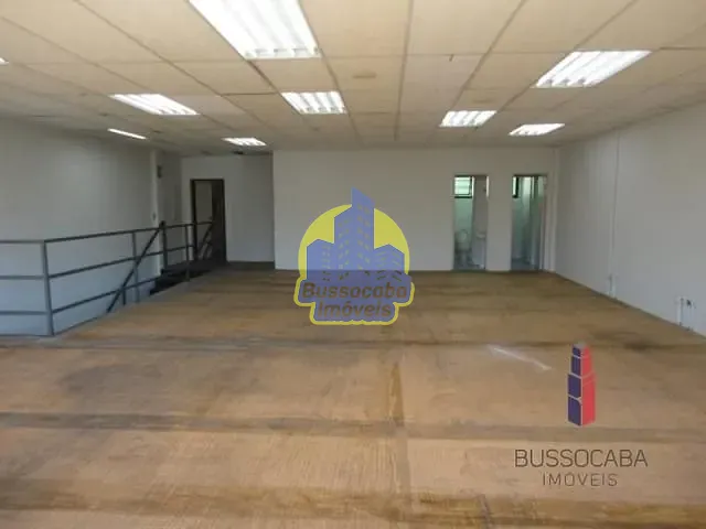 Galpão / Barracão com 1000m², para alugar, no bairro Tamboré em Barueri