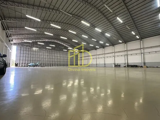 Galpão / Barracão com 3900m², à venda ou para alugar, no bairro Vila Barão em Sorocaba