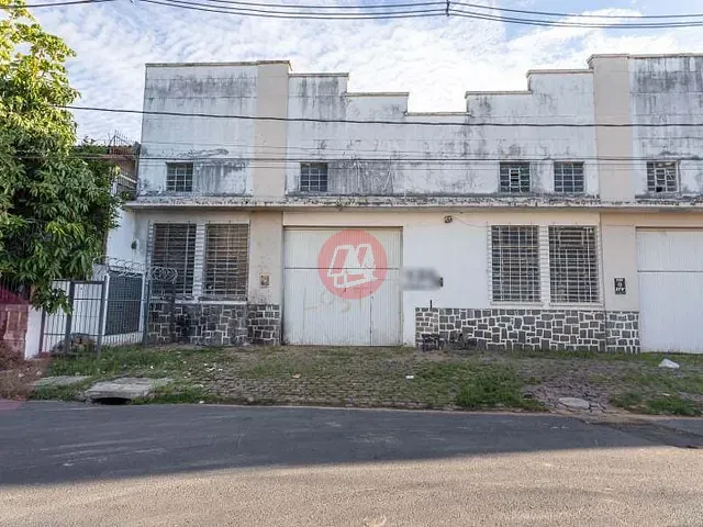 Galpão / Barracão com 448m², para alugar, no bairro Floresta em Porto Alegre