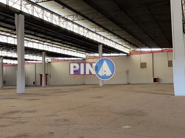 Galpão / Barracão com 6070m², para alugar, no bairro Vila Maria Luiza em Goiânia