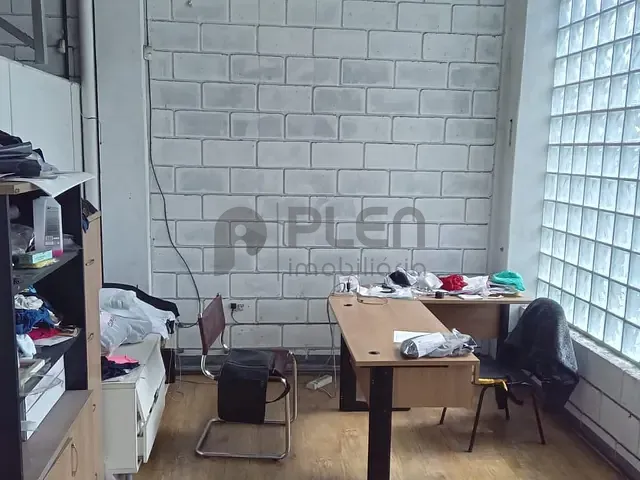 Galpão / Barracão com 680m², à venda, no bairro Parque Peruche em São Paulo