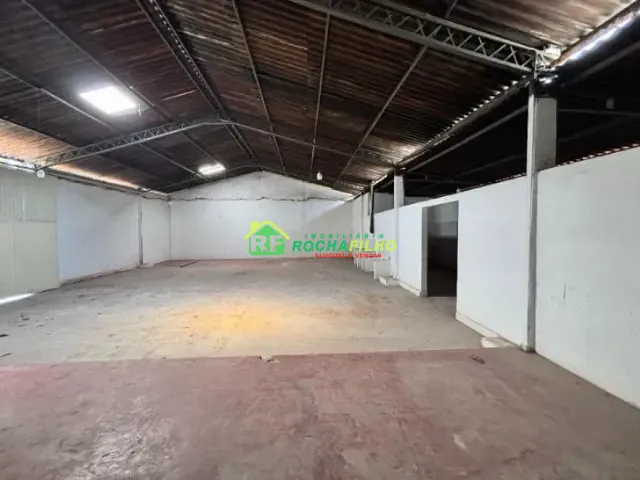 Galpão / Barracão com 475m², para alugar, no bairro Distrito Industrial em Teresina