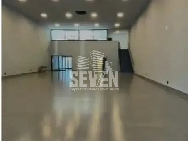 Galpão / Barracão com 455m², para alugar, no bairro Lago Sul em Bauru