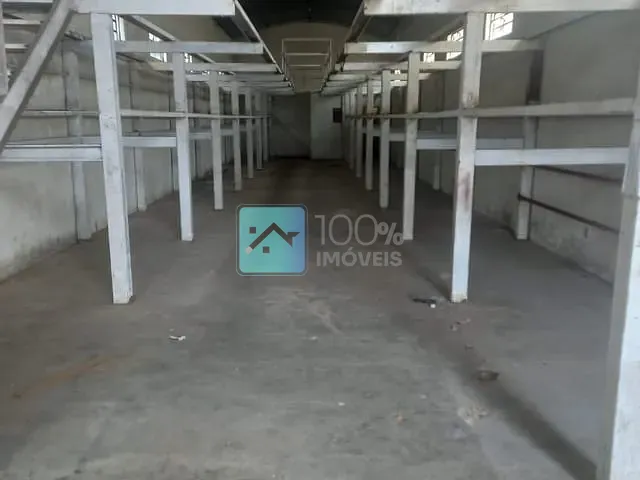 Galpão / Barracão com 400m², à venda, no bairro Jardim Satélite em São José dos Campos