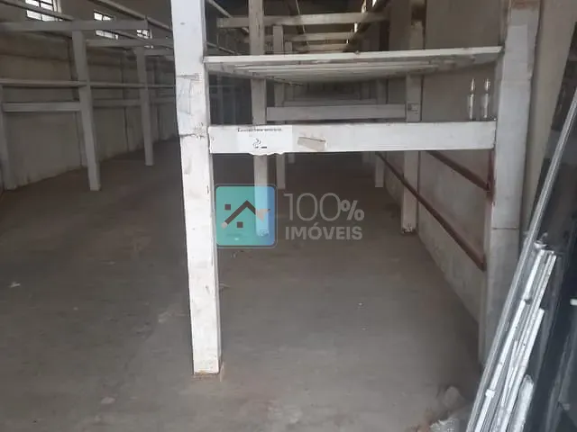 Galpão / Barracão com 400m², à venda, no bairro Jardim Satélite em São José dos Campos
