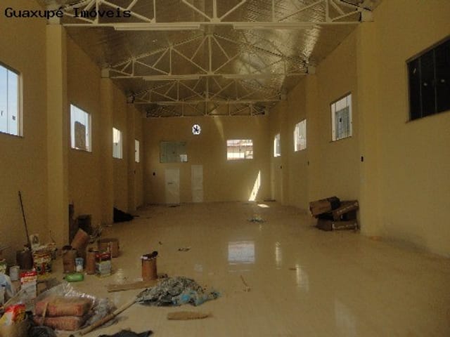 Foto do Galpão / Barracão - Barração comercial no Centro de Guaxupé. | Guaxupé Imóveis Ltda