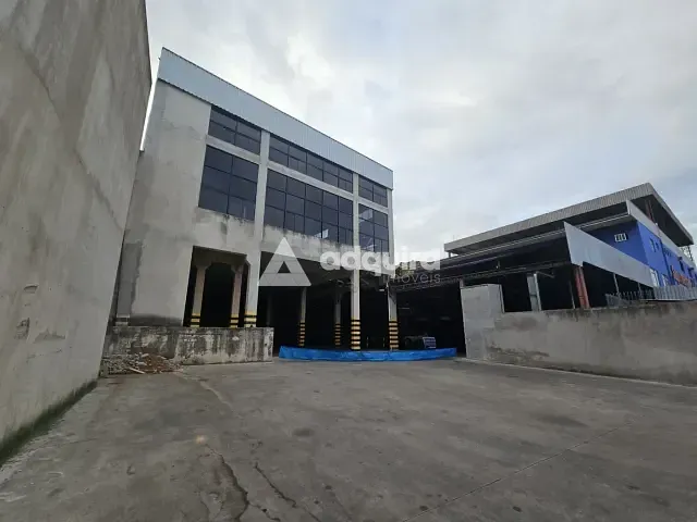 Galpão / Barracão com 951m², à venda, no bairro Centro em Castro