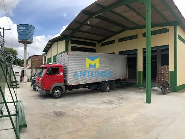 Galpão / Barracão com 1355m², para alugar, no bairro Várzea em Recife