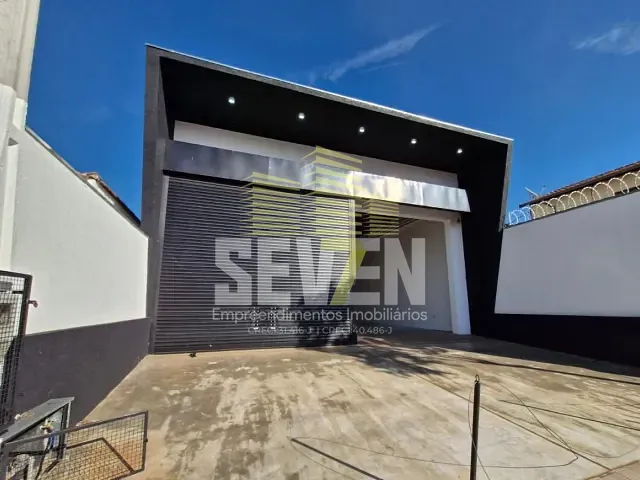 Galpão / Barracão com 850m², para alugar, no bairro Chácara das Flores em Bauru