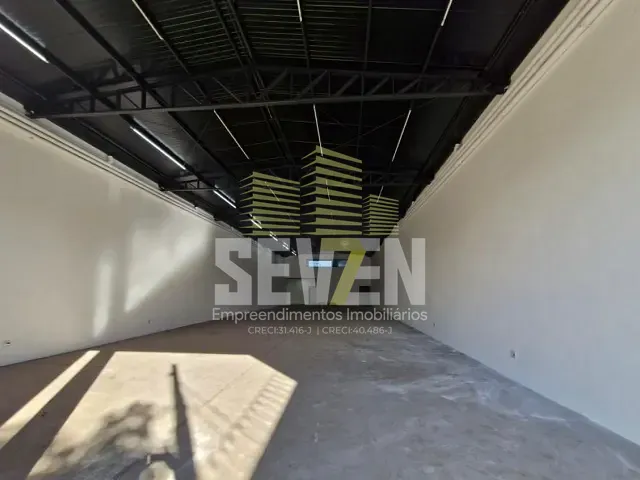 Galpão / Barracão com 850m², para alugar, no bairro Chácara das Flores em Bauru