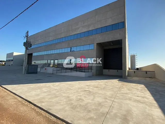 Galpão / Barracão com 2400m², para alugar, no bairro Éden em Sorocaba
