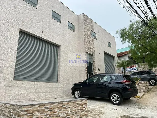 Galpão / Barracão com 200m², para alugar, no bairro Vila Lusitânia em São Bernardo do Campo