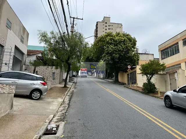 Galpão / Barracão com 200m², para alugar, no bairro Vila Lusitânia em São Bernardo do Campo