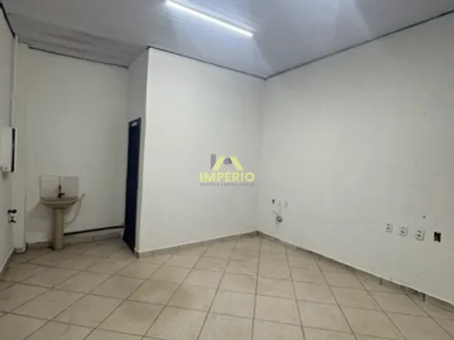 Galpão / Barracão com 150m², para alugar, no bairro Jardim Paraíso em Salto