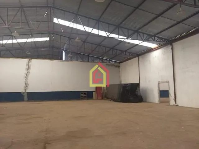 Galpão / Barracão com 500m², para alugar, no bairro Bom Planalto em Marabá