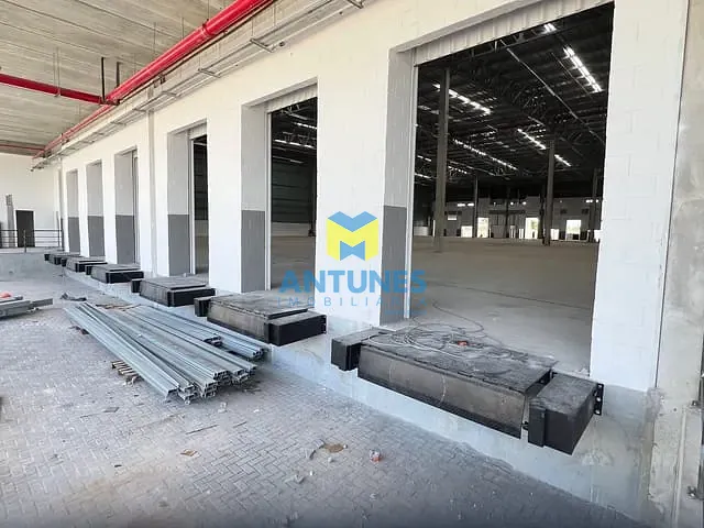 Galpão / Barracão com 1376m², para alugar, no bairro Prazeres em Jaboatão dos Guararapes