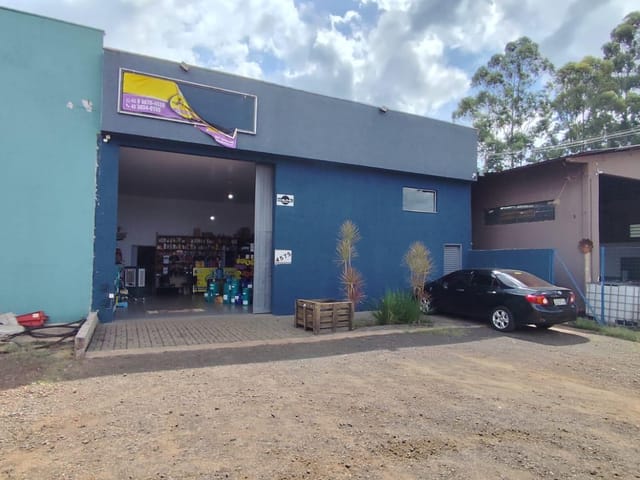 Foto do Galpão / Barracão - Barracão à venda, Av. Minas Gerais, Apucarana, PR | J. Mareze Imóveis Ltda