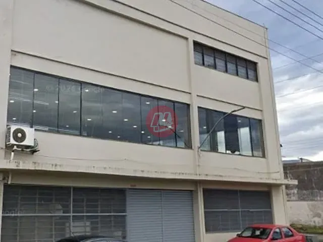 Galpão / Barracão com 537m², para alugar, no bairro Sarandi em Porto Alegre