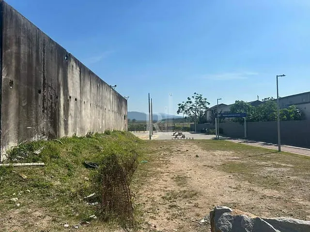 Galpão / Barracão com 360m², à venda, no bairro Flor de Nápolis em São José