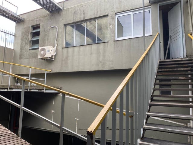 Galpão / Barracão com 1000m², à venda ou para alugar, no bairro Cidade Ademar em São Paulo