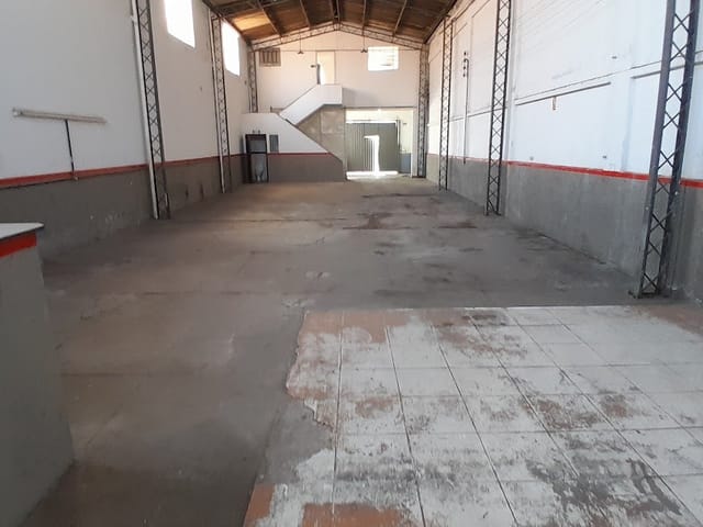 Galpão / Barracão para alugar, no bairro Centro em São João da Boa Vista
