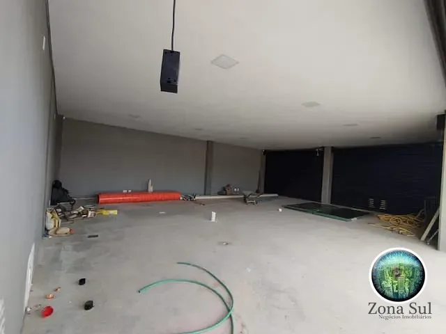 Galpão / Barracão com 669m², à venda ou para alugar, no bairro Ipanema do Meio em Sorocaba