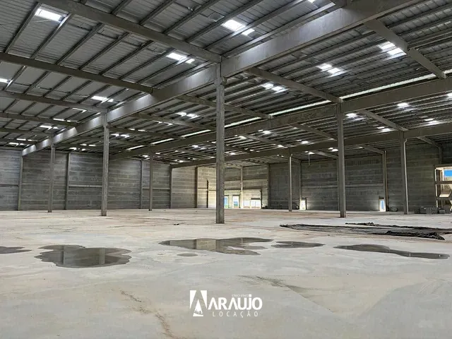 Galpão / Barracão com 3705m², para alugar, no bairro Escalvados em Navegantes