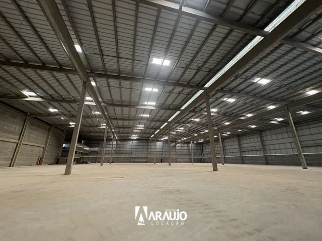 Galpão / Barracão com 3705m², para alugar, no bairro Escalvados em Navegantes