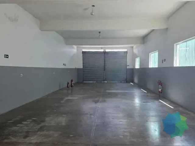 Galpão / Barracão com 269m², à venda ou para alugar, no bairro Residencial Vila Martins em Salto