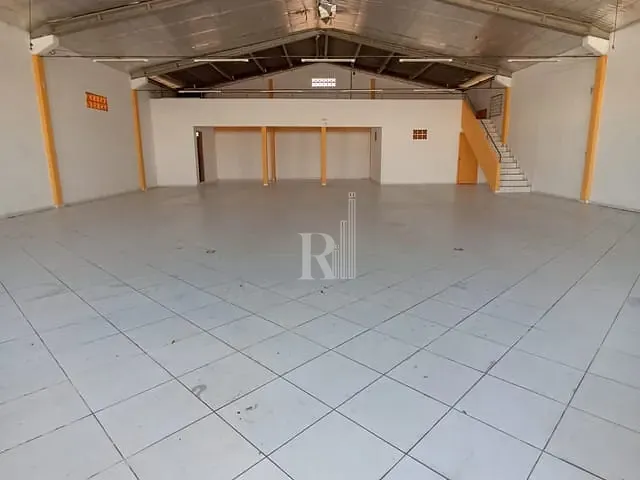 Galpão / Barracão para alugar, no bairro praça em Tijucas
