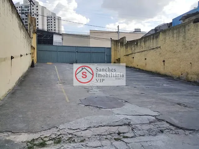 Galpão / Barracão com 815m², à venda, no bairro Vila Lúcia em São Paulo