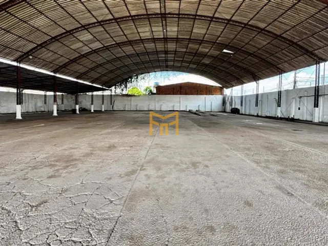 Galpão / Barracão à venda ou para alugar, no bairro Castanheira em Belém
