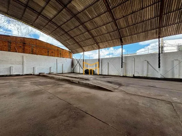 Galpão / Barracão à venda ou para alugar, no bairro Castanheira em Belém