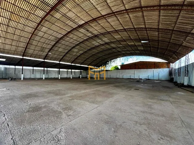 Galpão / Barracão à venda ou para alugar, no bairro Castanheira em Belém