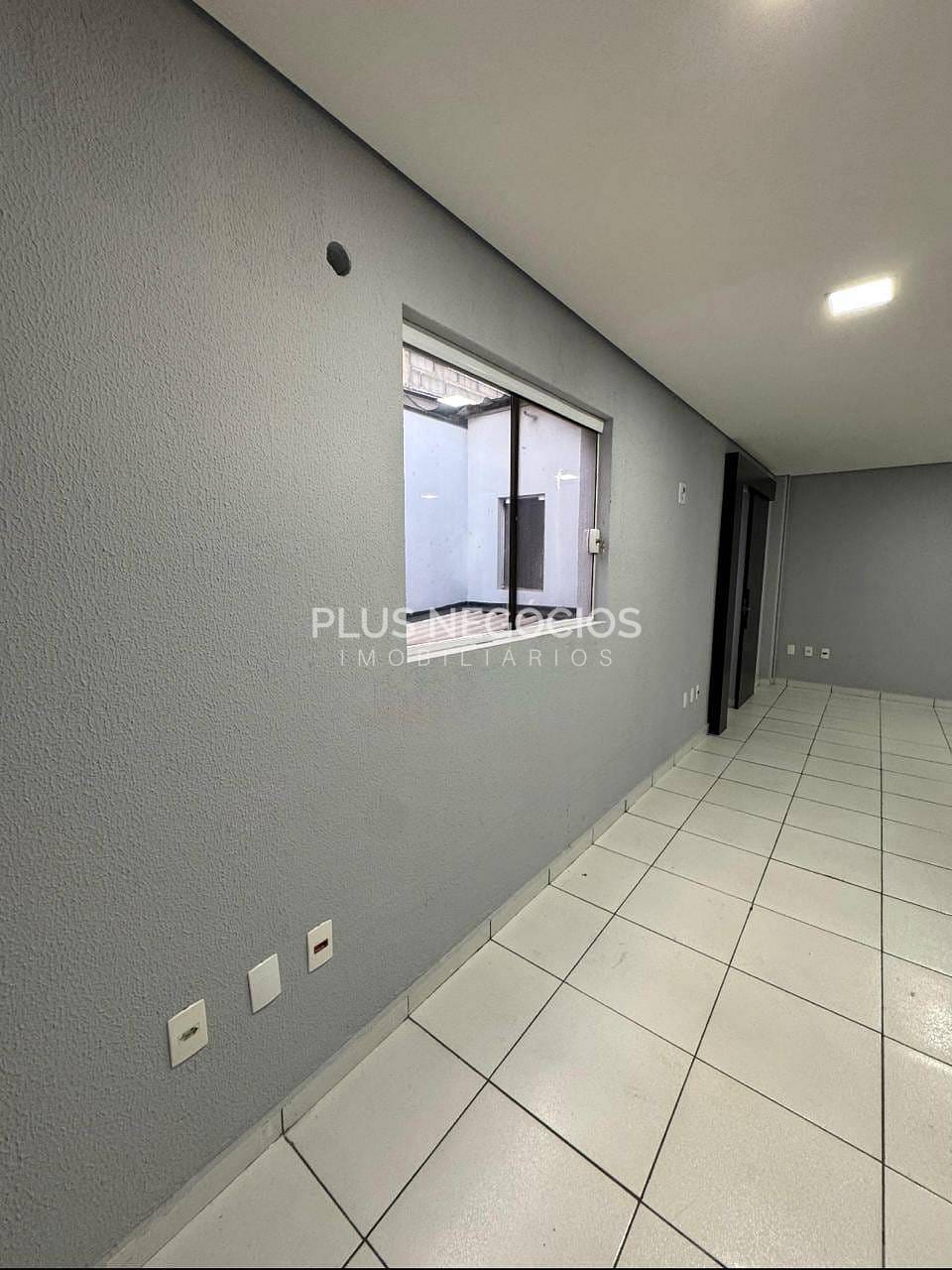 Depósito-Galpão-Armazém à venda e aluguel, 290m² - Foto 14