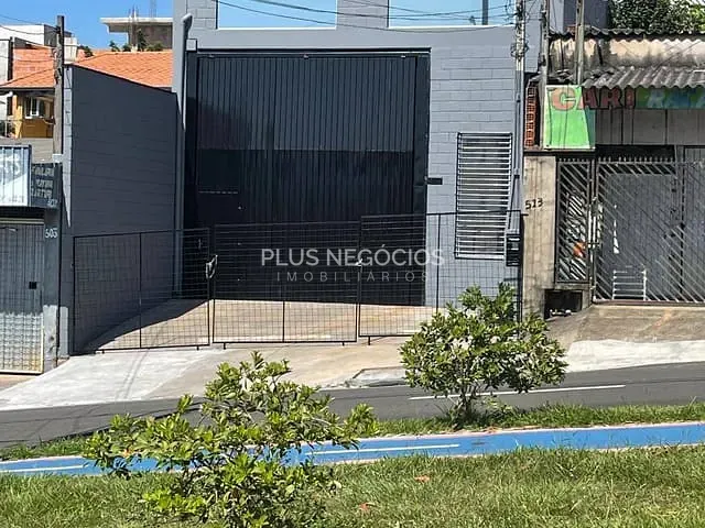 Galpão / Barracão com 300m², à venda, no bairro Jardim Piazza di Roma em Sorocaba