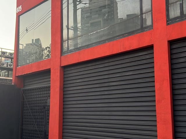 Galpão / Barracão com 260m², à venda ou para alugar, no bairro Piratininga em Osasco