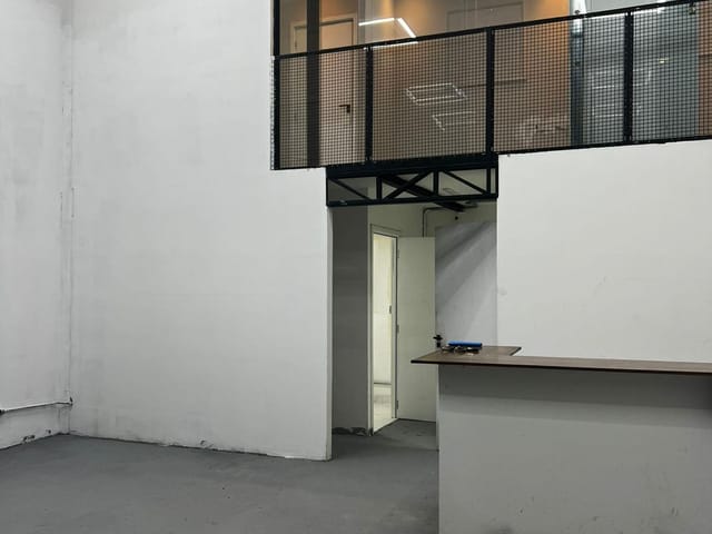 Galpão / Barracão com 260m², à venda ou para alugar, no bairro Piratininga em Osasco