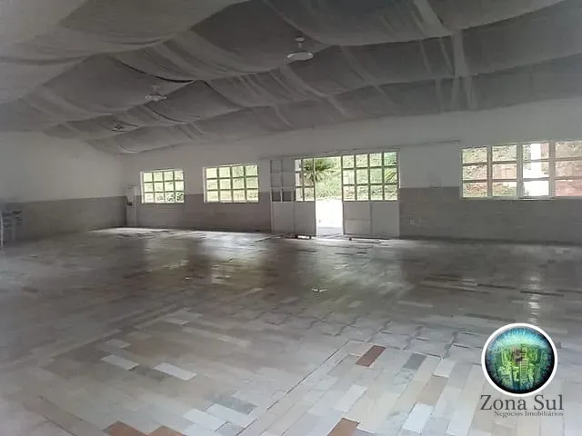 Galpão / Barracão com 600m², para alugar, no bairro Centro em Votorantim