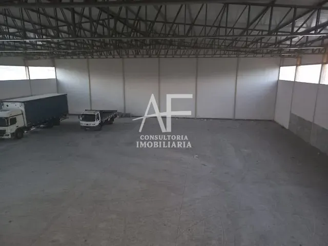 Galpão / Barracão com 2680m², para alugar, no bairro Jardim Jaraguá em Taubaté