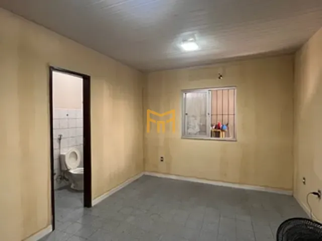 Galpão / Barracão com 600m², para alugar, no bairro Umarizal em Belém