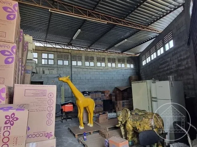Galpão / Barracão com 405m², à venda ou para alugar, no bairro Jardim Satélite em São Paulo