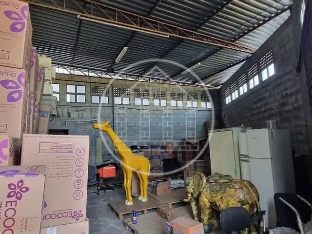 Galpão / Barracão com 405m², à venda ou para alugar, no bairro Jardim Satélite em São Paulo