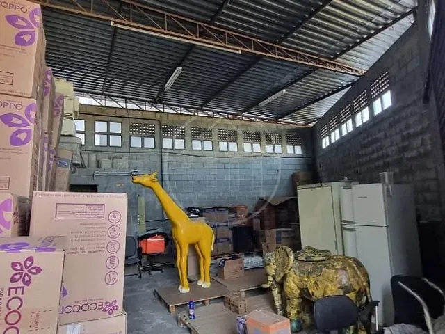 Galpão / Barracão com 405m², à venda ou para alugar, no bairro Jardim Satélite em São Paulo