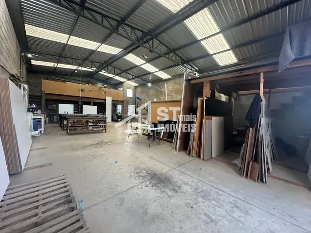 Galpão / Barracão com 200m², à venda, no bairro Jardim Mirante em Andradas