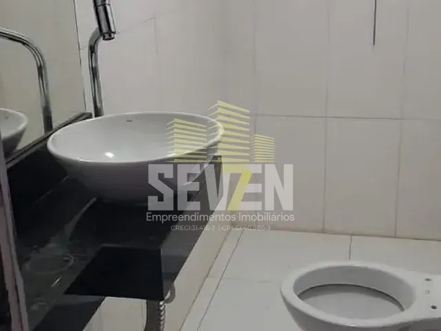 Galpão / Barracão com 300m², para alugar, no bairro Parque Hipódromo em Bauru